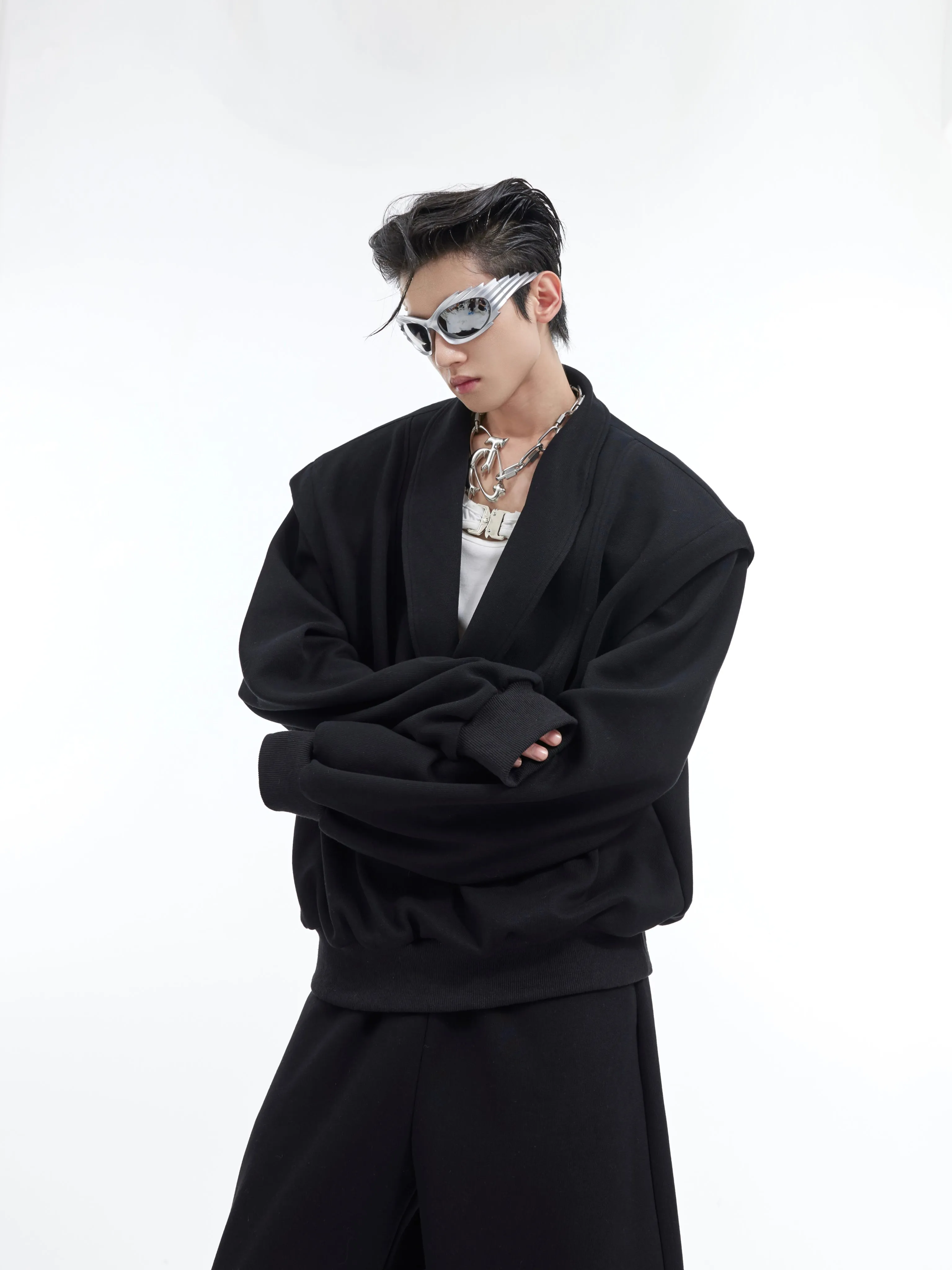 【24s January.】V-neck Metallic Embellished Sweatshirt Suit
